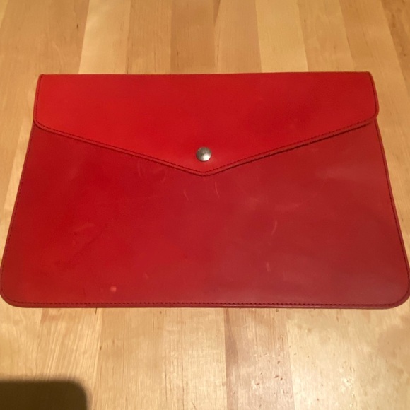 Shinola 15" Utility Laptop Leather Sleeve - Picture 1 of 4